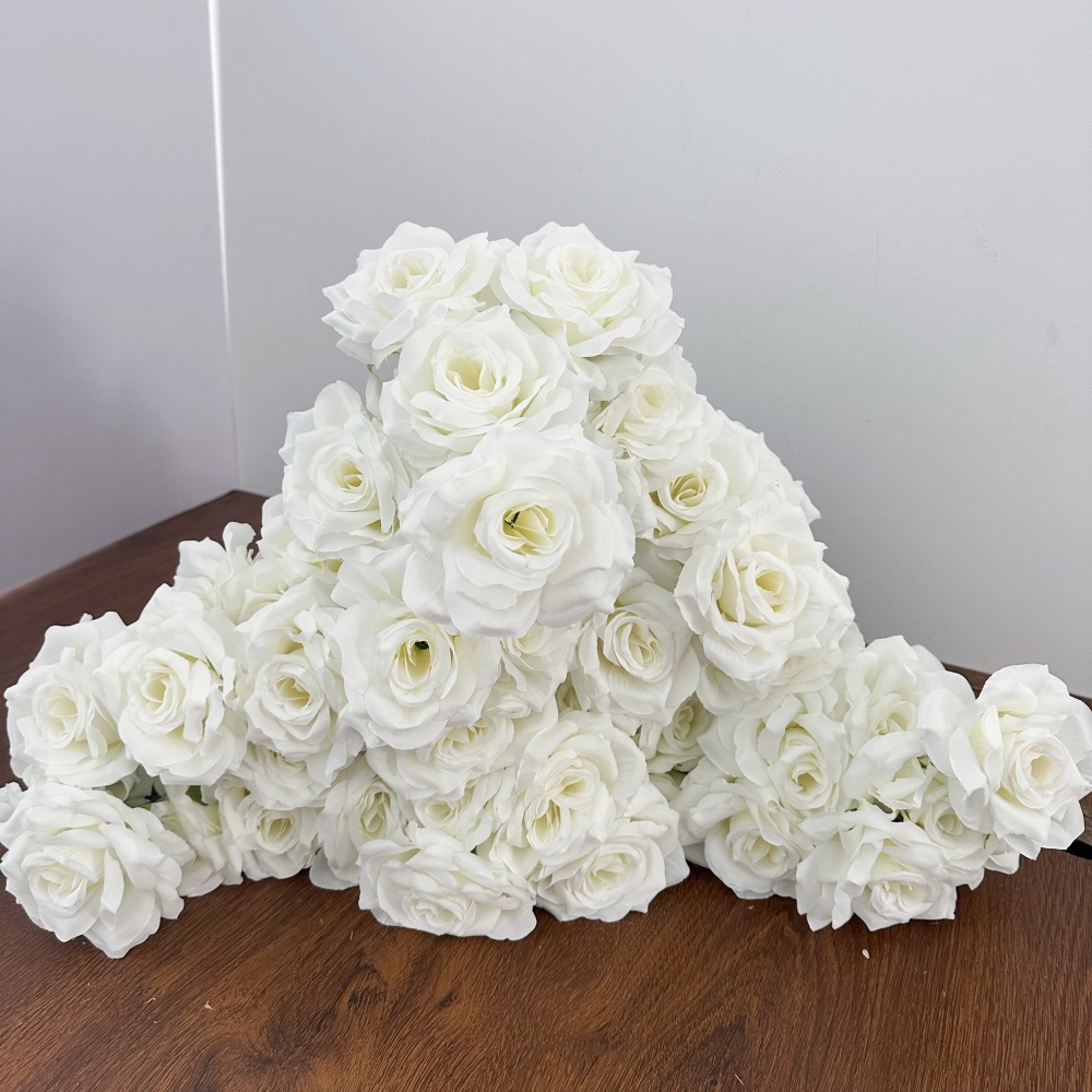 Baby Nursery Vintage - Magnifique Bouquet de Roses artificielles à